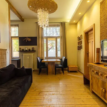 Africana By Grand סופוט