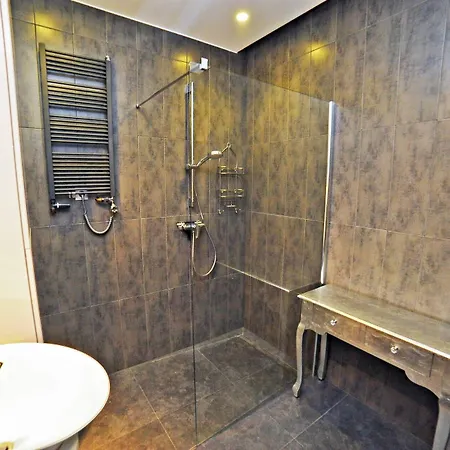 Africana By Grand Lägenhet *