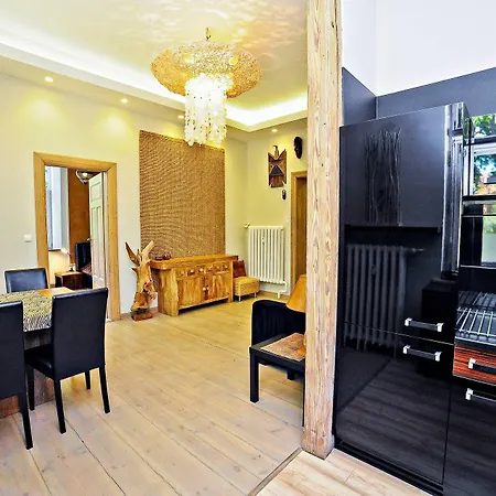 Africana By Grand Apartman *
